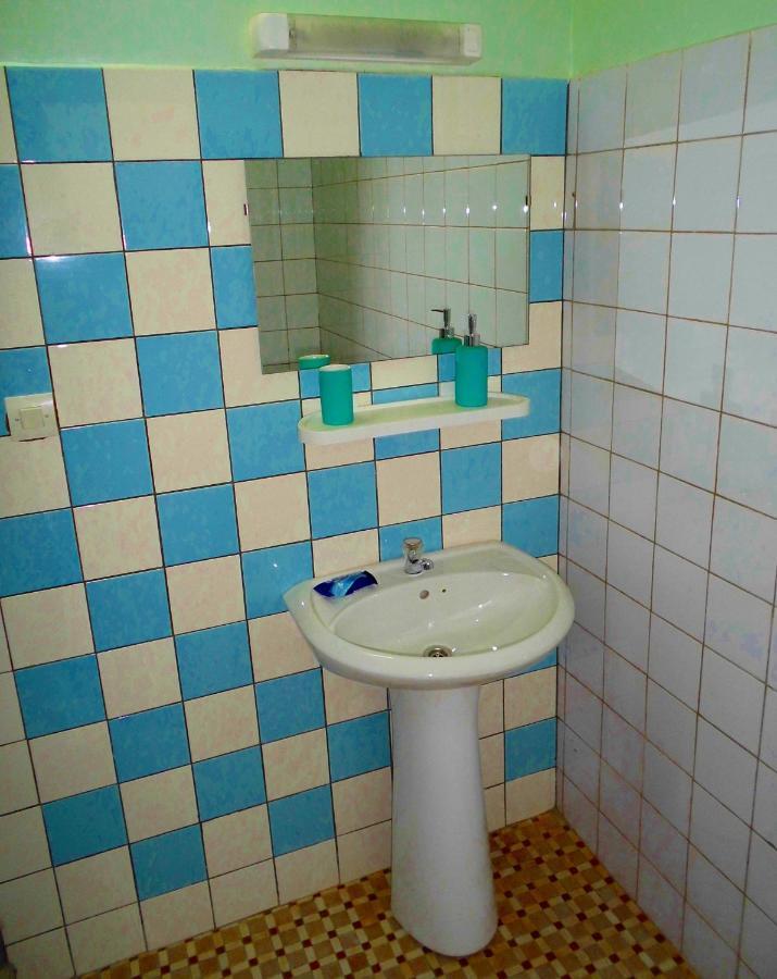 Hotel Kavana Уагадугу Стая снимка