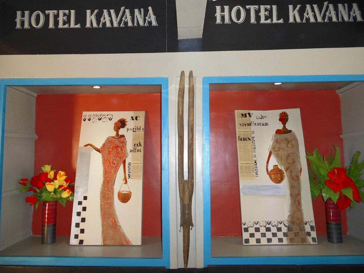 Hotel Kavana Уагадугу Екстериор снимка